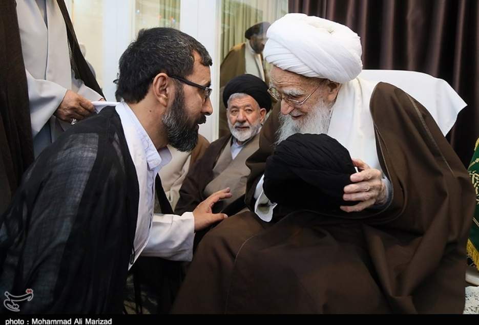 مراسم عمامه‌گذاری طلاب توسط آیت‌الله صافی گلپایگانی برگزار شد
