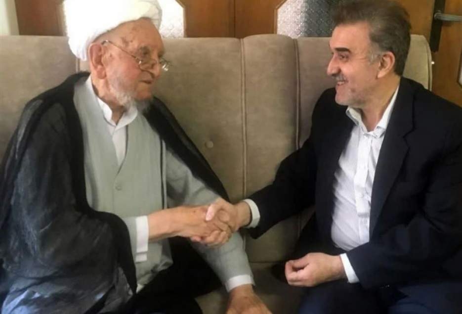 رئیس دانشگاه علوم پزشکی قم از آیت‌الله امینی عیادت کرد