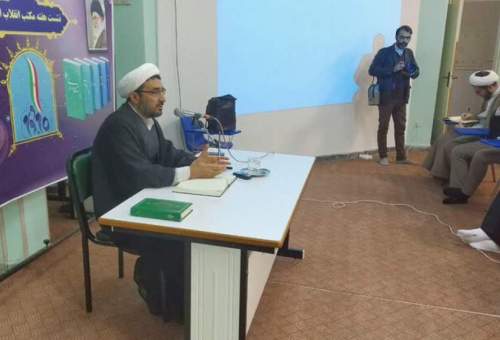 مردم اجازه نمی‌دهند انقلاب اسلامی به دست نااهلان بیفتد