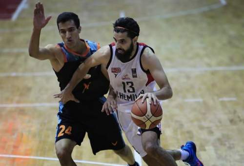 تیم بسکتبال شیمیدر قم در مصاف با توفارقان آذرشهر به پیروزی رسید‌