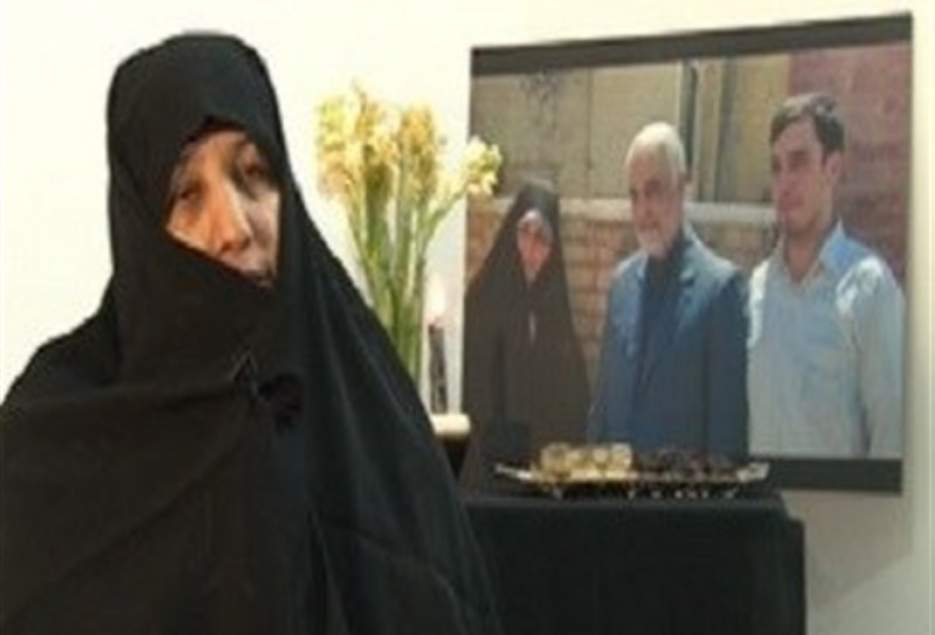 مادر شهید حادثه سقوط هواپیما: اجازه دخالت به بیگانگان و مغرضین داخلی را نمی‌دهیم/ پیام مقام معظم رهبری تسلی بخش ما بود