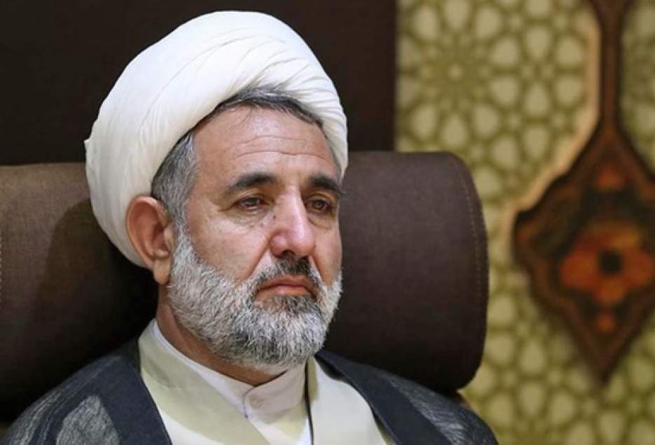 وضعیت زندگی نمایندگان و مسؤولان باید مانند اتاق شیشه‌ای باشد