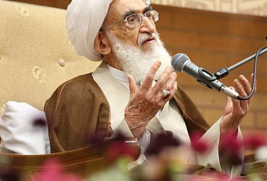 عمر حجت الاسلام خسروشاهی در عرصه جهاد قلمی صرف شد