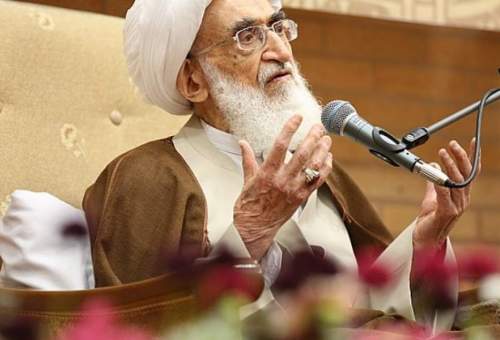 عمر حجت الاسلام خسروشاهی در عرصه جهاد قلمی صرف شد