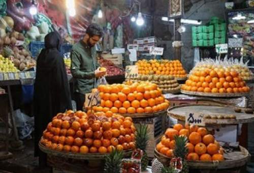 ۲۵ اسفند ماه،آغاز توزیع میوه شب عید در قم