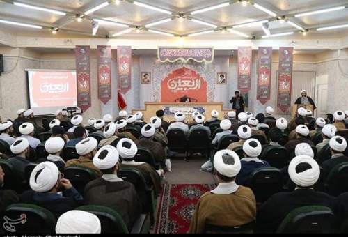 ۳۳۰۰ مبلغ دینی در فضای مجازی فعالیت می‌کنند
