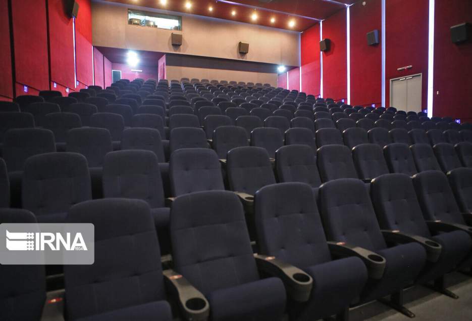 افزایش قیمت بلیت سینماهای قم ناشی از اعمال ارزش افزوده‌است