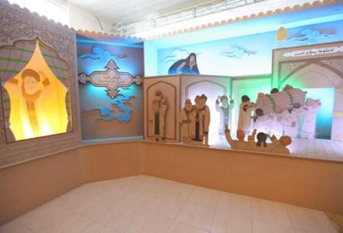 نمایشگاه حریم حرم در پارکینگ شرقی حرم بانوی کرامت برپا شده است