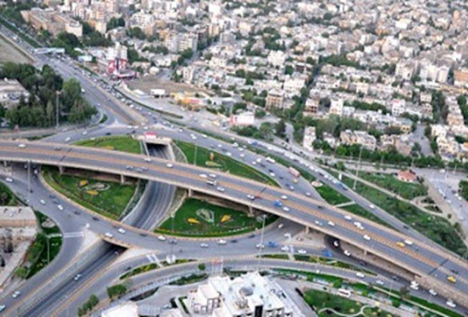 ساخت رمپ چهارم تقاطع مدافعان سلامت