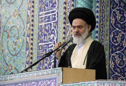 انحراف خواص جامعه را به سمت انحراف می کشاند