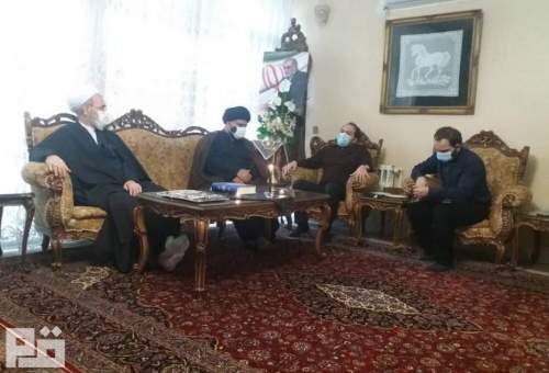 دیدار مدیرحوزه‌های علمیه با خانواده شهید فخری‌زاده