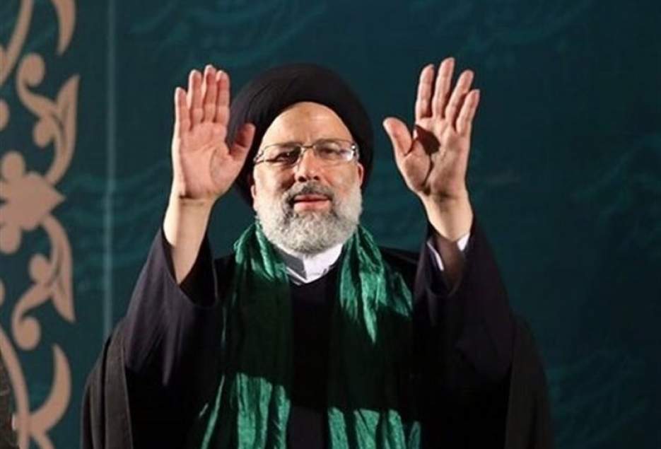 دعوت جمعی از نخبگان، طلاب، اساتید حوزه و گروه‌های سیاسی استانی از "آیت‌الله رئیسی" برای کاندیداتوری در انتخابات ‌
