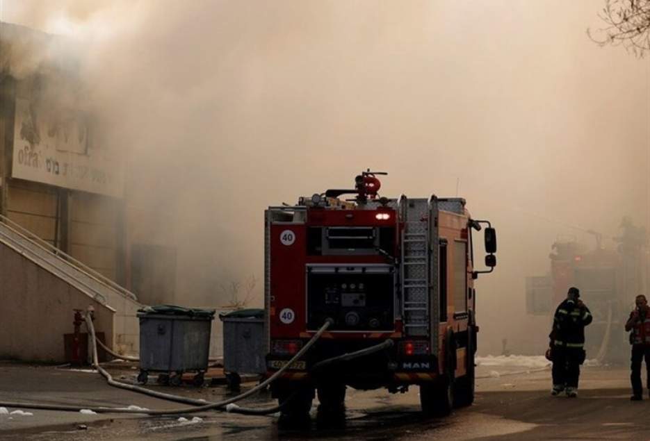 آتش‌سوزی در شهرک شکوهیه قم/ ۴ نفر کشته و ۷ نفر تاکنون مجروح ‌شده‌اند/ حال ۶ مصدوم سانحه وخیم است
