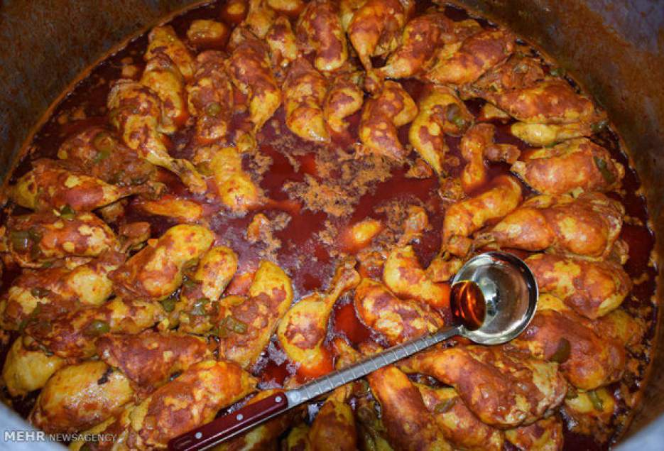 توزیع ۱۶۰ هزار پرس غذای گرم طی دهه اول محرم در مسجد جمکران