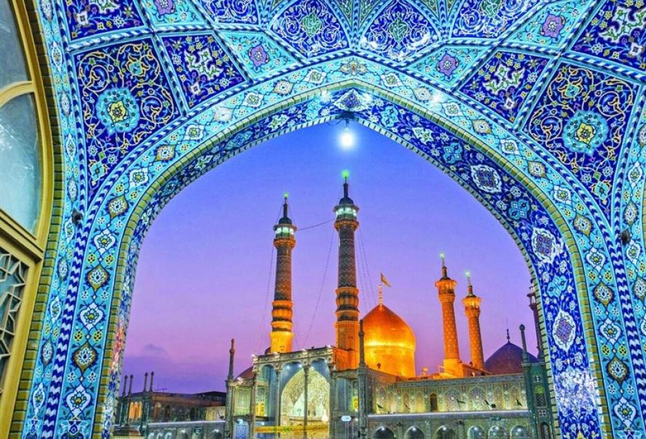 اعلام ویژه برنامه‌ جشن میلاد پیامبر(ص) و امام صادق(ع) در حرم حضرت معصومه(س)