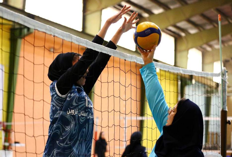 دو مربی از قم در اردوی تیم ملی والیبال دختران ایران حضور دارند