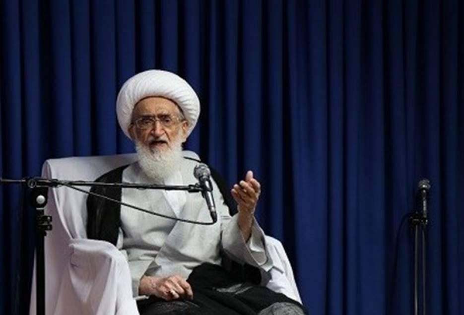 آیت‌الله نوری همدانی: دو سوم سهم امام برای صرف زلزله‌زدگان خوی مجاز است