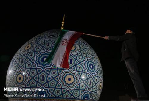 گلبانگ الله اکبر در قم خاستگاه انقلاب طنین انداز می‌شود