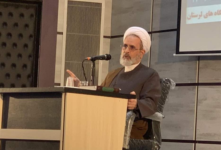 آیت‌الله اعرافی: در مباحث کلامی و فقهی نیازمند وسایل الشیعه‌های جدید هستیم‌