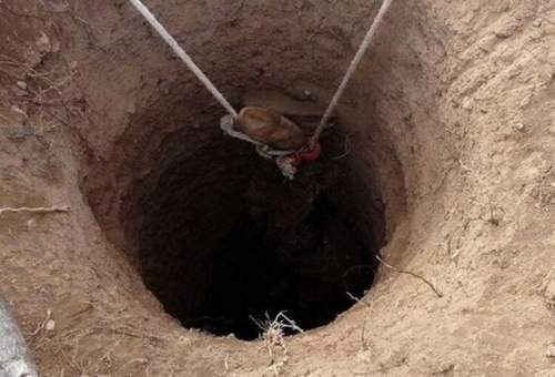 فوت مرد ۴۰ ساله به علت سقوط داخل چاه ۵۰ متری در مبارک آباد قم