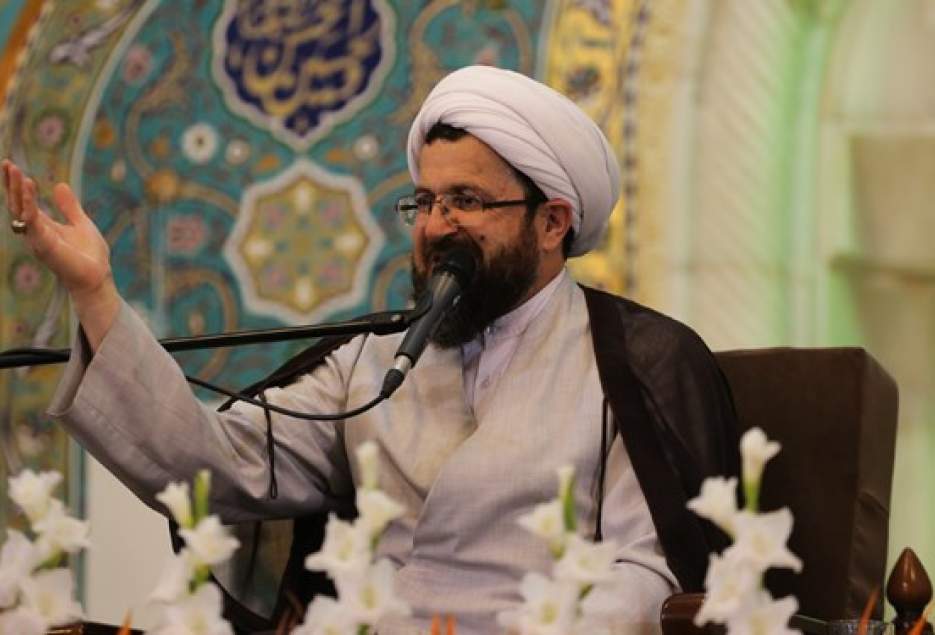 ماندگاری: ارائه برخی از خدمات باید مشروط بر رعایت قانون حجاب باشد