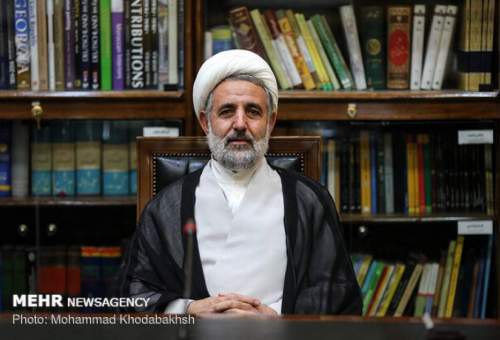 نایب رئیس مجلس شورای اسلامی:ذائقه مردم قم از اتفاقات اخیر شورای شهر تلخ است.