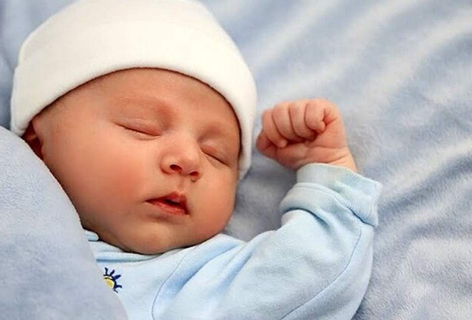 مدیرکل اتباع قم:نرخ تولد اتباع در قم نسبت به جمعیت ساکن آن‌ها روال طبیعی دارد.