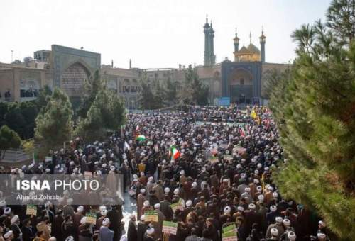 تجمع ۹ دی در مدرسه فیضیه قم