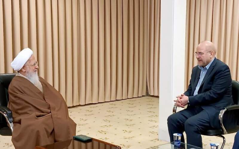 دییدار آیت الله جواد یآملی با قالیباف