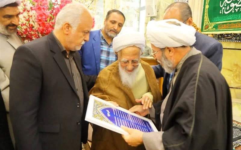 از مقام علمی آیت‌الله جوادی‌آملی تجلیل شد