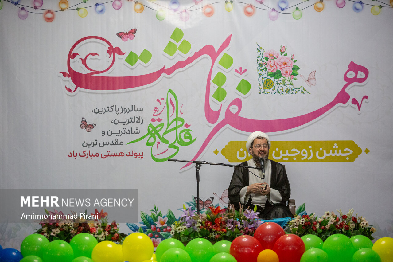 جشن ازدواج ۳۲۵ زوج جوان در حرم حضرت فاطمه معصومه(س)