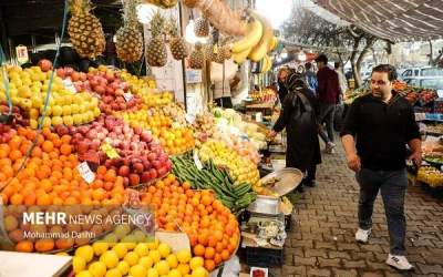 کاهش قیمت میوه در قم