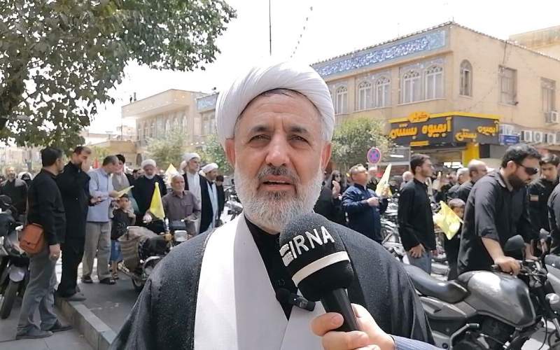 نماینده مردم قم: ایران متحد، دو قدرت هسته‌ای و نظامی جهان را به زانو درآورد