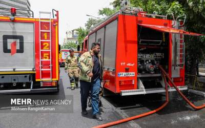 آتش‌سوزی در یکی از کارخانه‌های شهرک شکوهیه قم مهار شد