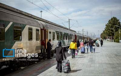 افزایش ۱۰ درصدی جابجایی مسافر توسط راه‌آهن قم