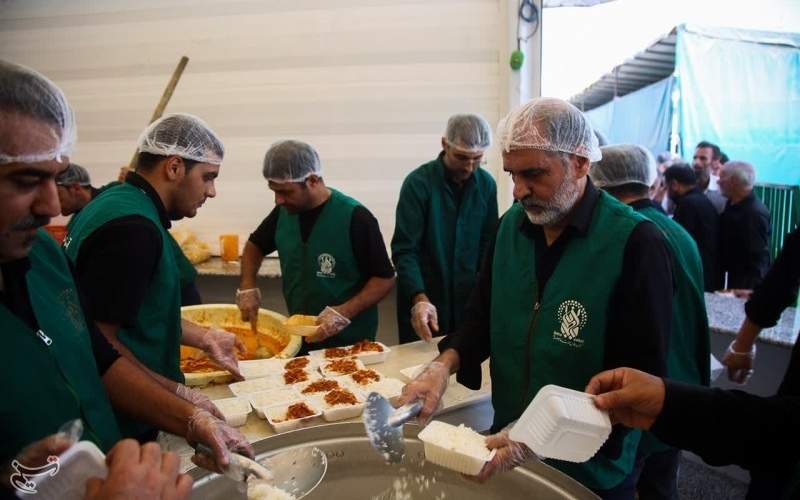 استقرار ۲۰ موکب ایرانی و عراقی در حرم حضرت معصومه(س)