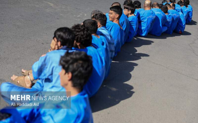 ۲۰ سارق توسط پلیس در قم دستگیر شدند