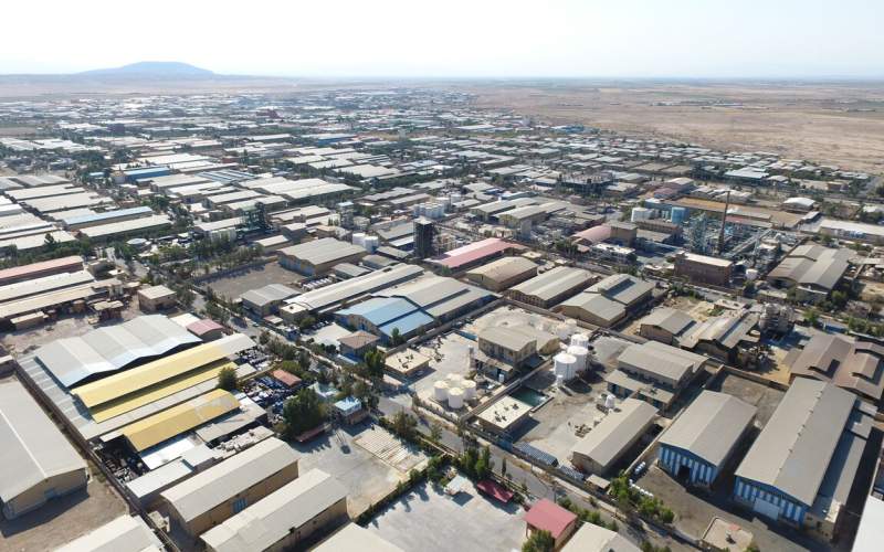 پرداخت ۱۴ هزار میلیارد ریال تسهیلات به صنعتگران قمی