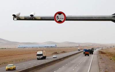 ۱۳۷ سامانه ردیاب و ۸۷ ترددشمار در شبکه راه‌های قم فعال است