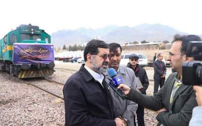 حرکت نخستین محموله صادراتی سیمان قم از مسیر ریلی آغاز شد