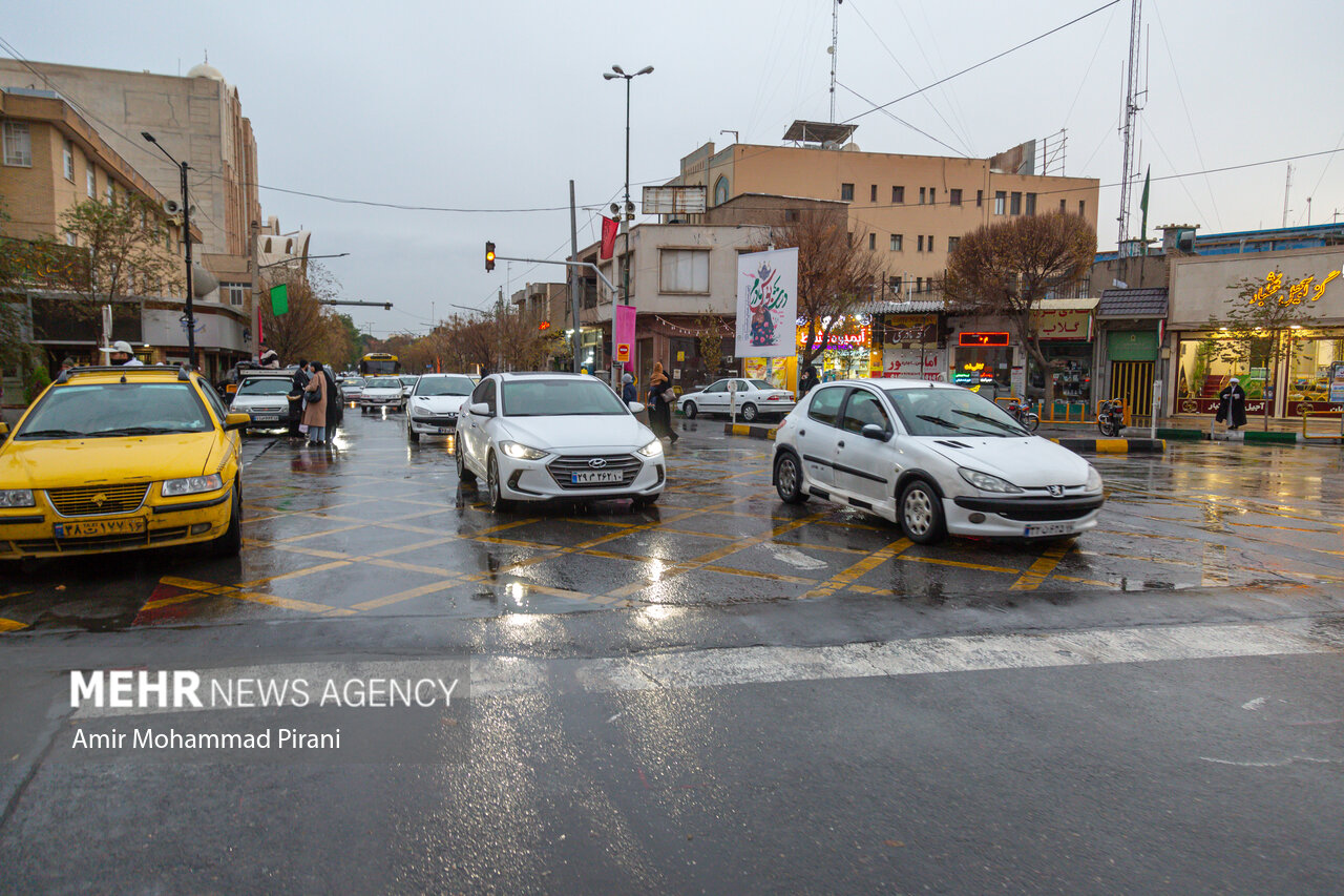 بارش باران پاییزی در قم